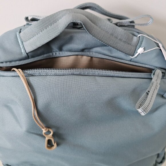 NWT LULULEMON CRBU Crater Blue Double Zip Tech Canvas Backpack OS - Picture 8 of 16